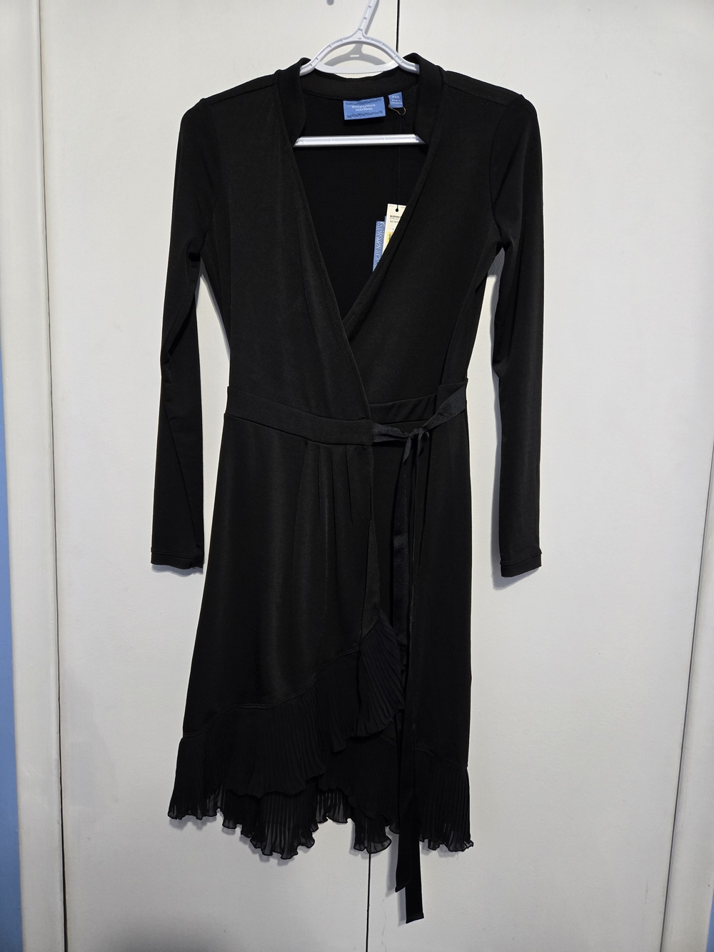 Simply Vera Vera Wang Black Wrap Dress XS Petite Long Sleeve Ruffle‎ Hem NWT